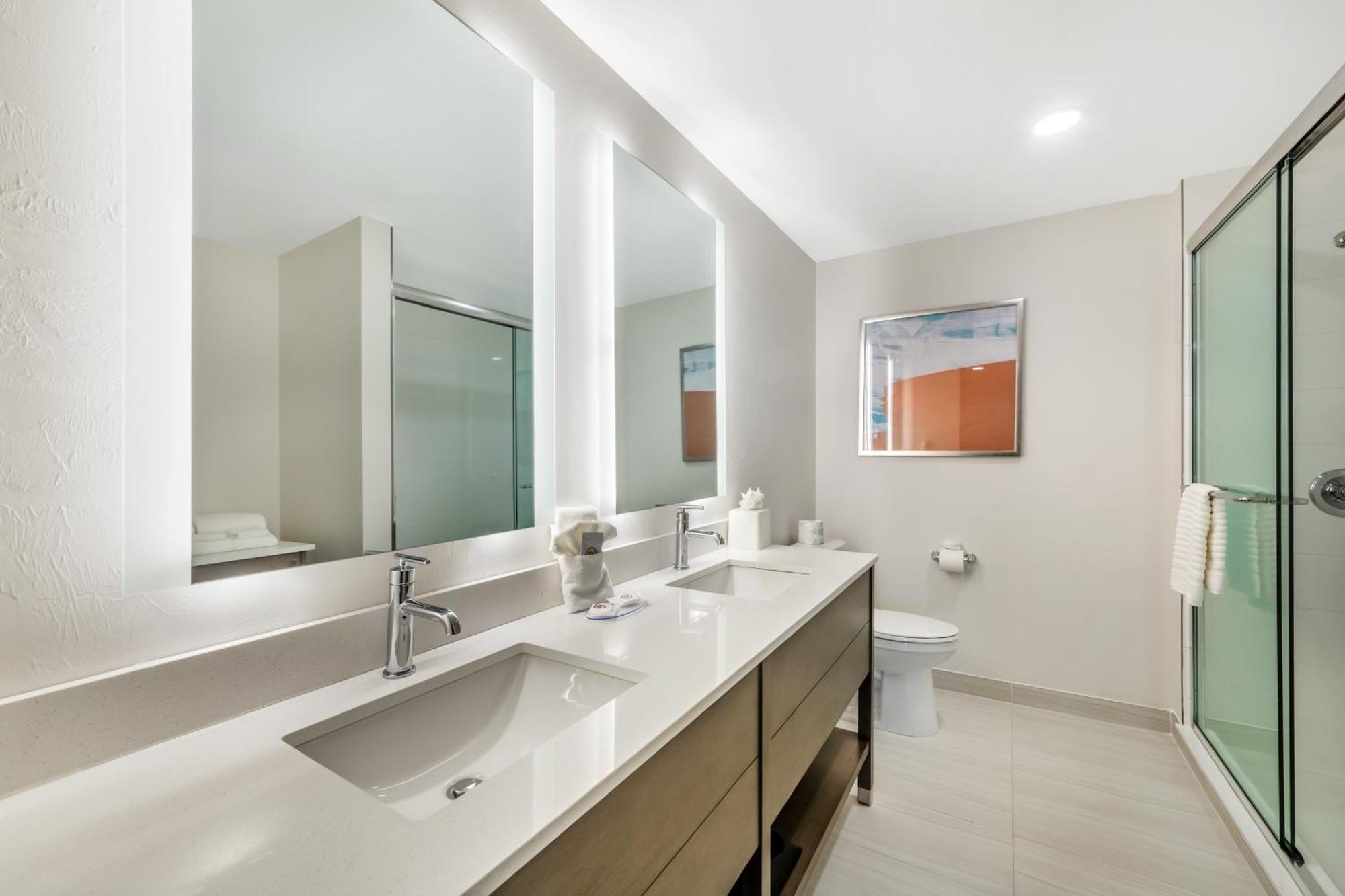 Comfort Suites Fort Myers East I-75 المظهر الخارجي الصورة