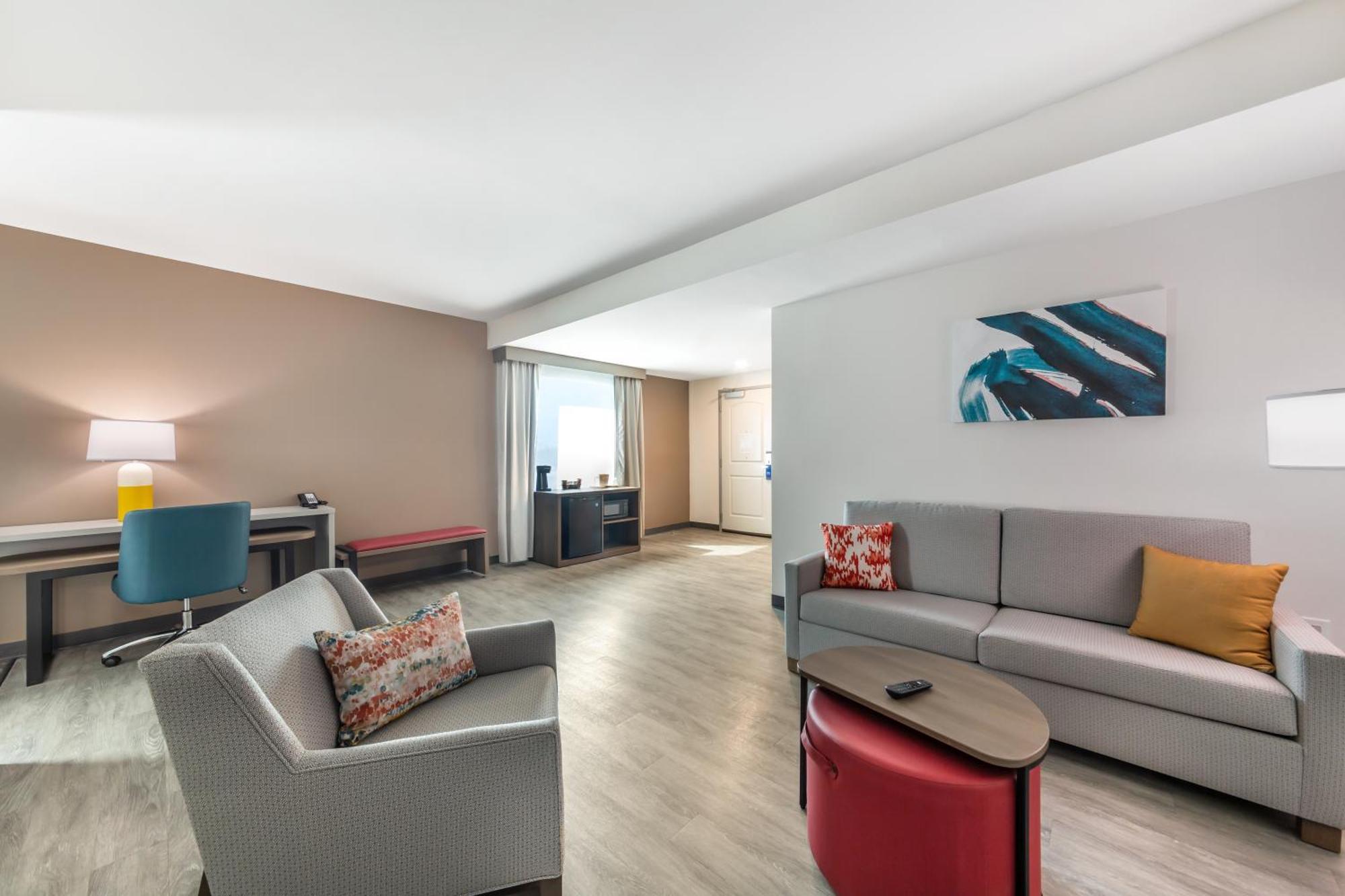 Comfort Suites Fort Myers East I-75 المظهر الخارجي الصورة
