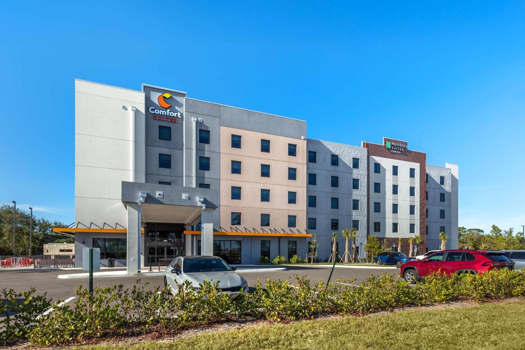 Comfort Suites Fort Myers East I-75 المظهر الخارجي الصورة