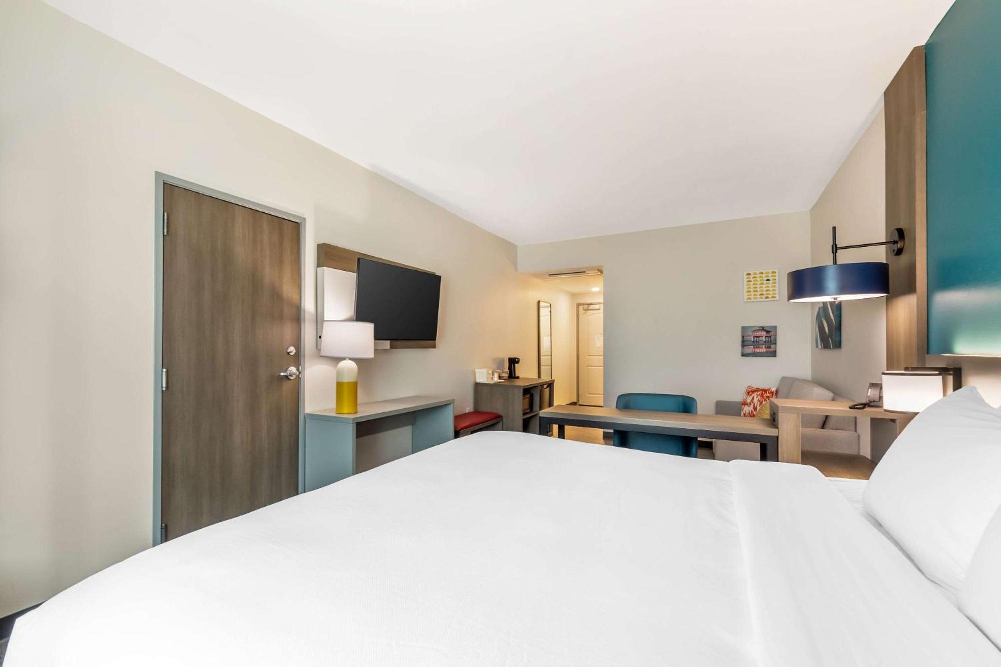 Comfort Suites Fort Myers East I-75 المظهر الخارجي الصورة