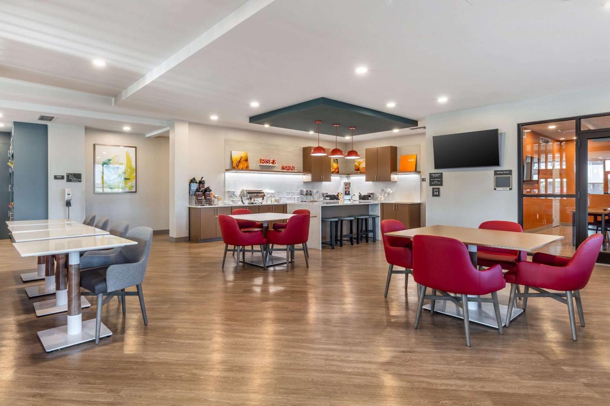 Comfort Suites Fort Myers East I-75 المظهر الخارجي الصورة